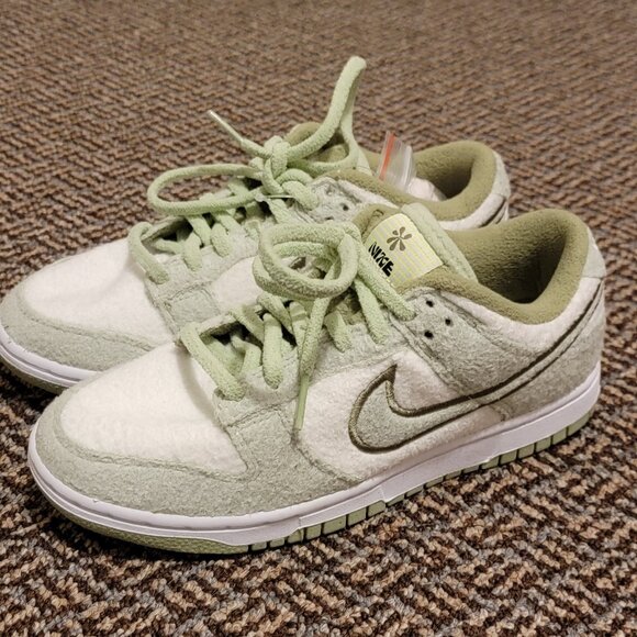 Nike Dunk Low SE Fleece Pack Honeydew - Picture 1 of 7